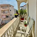 Apartment Domora Trogir