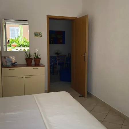 Lägenhet Domora