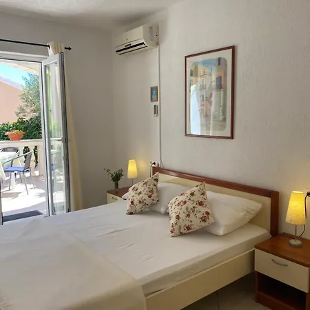 Lägenhet Domora